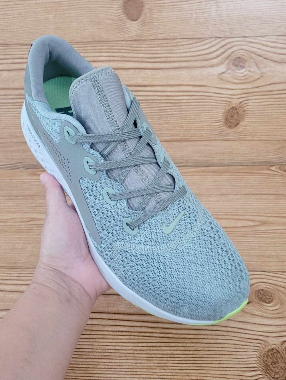Nike Legend React Running 'Mica Green Stucco' - Picture 6 of 8